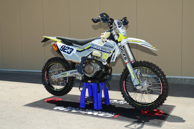 Dick Wilk (Over 60 Expert Motorcycle Vehicle Photo)