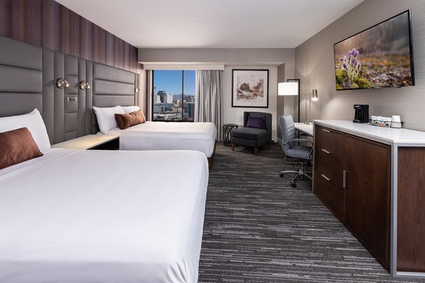 j-resort-reno-03