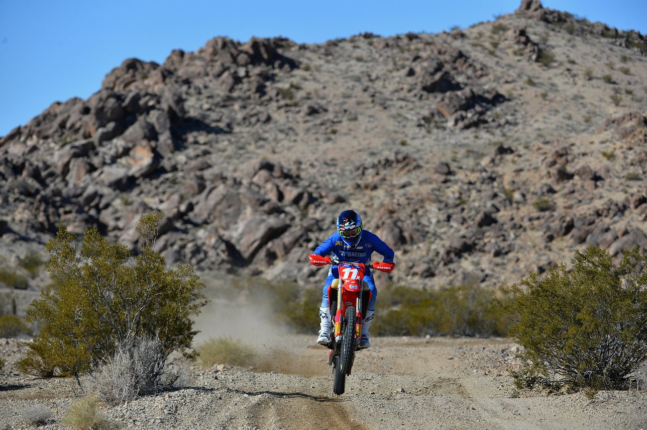 johnny-campbell-honda-racing-02