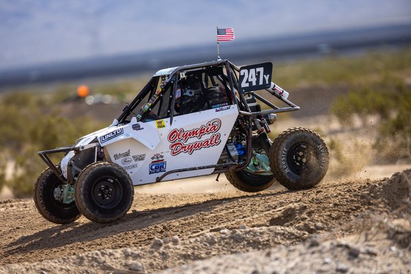 maggie-flores-2024-mint-400