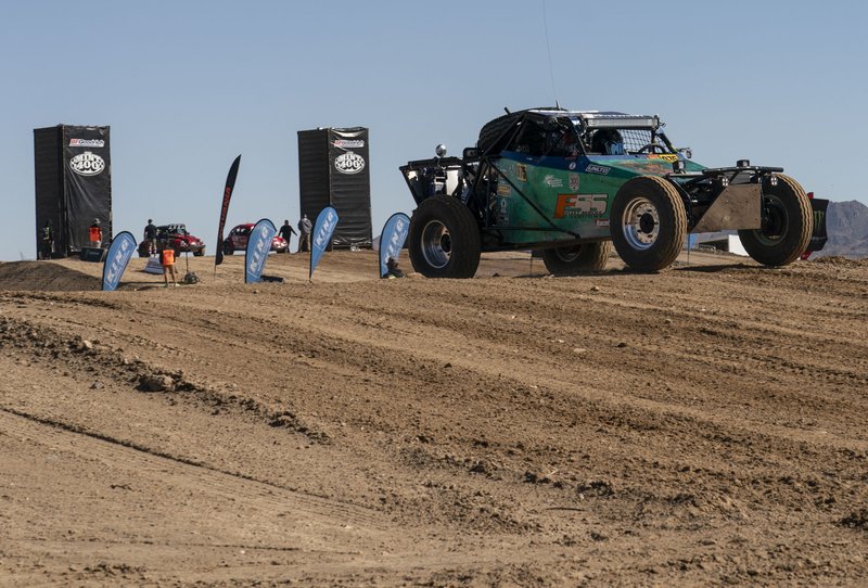 JOSE PEREYRA (Class 9 Challenger Vehicle Photo)